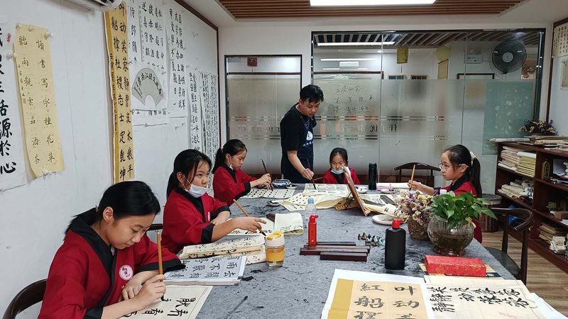保育员培训教材如何选？揭秘教材背后的关键要素**