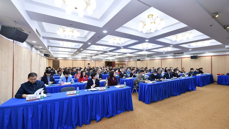 学历提升之路：揭秘你需要哪些条件，难度几何**